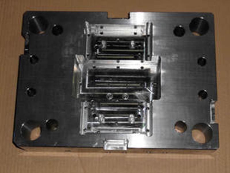 宾阳精密塑料模-06